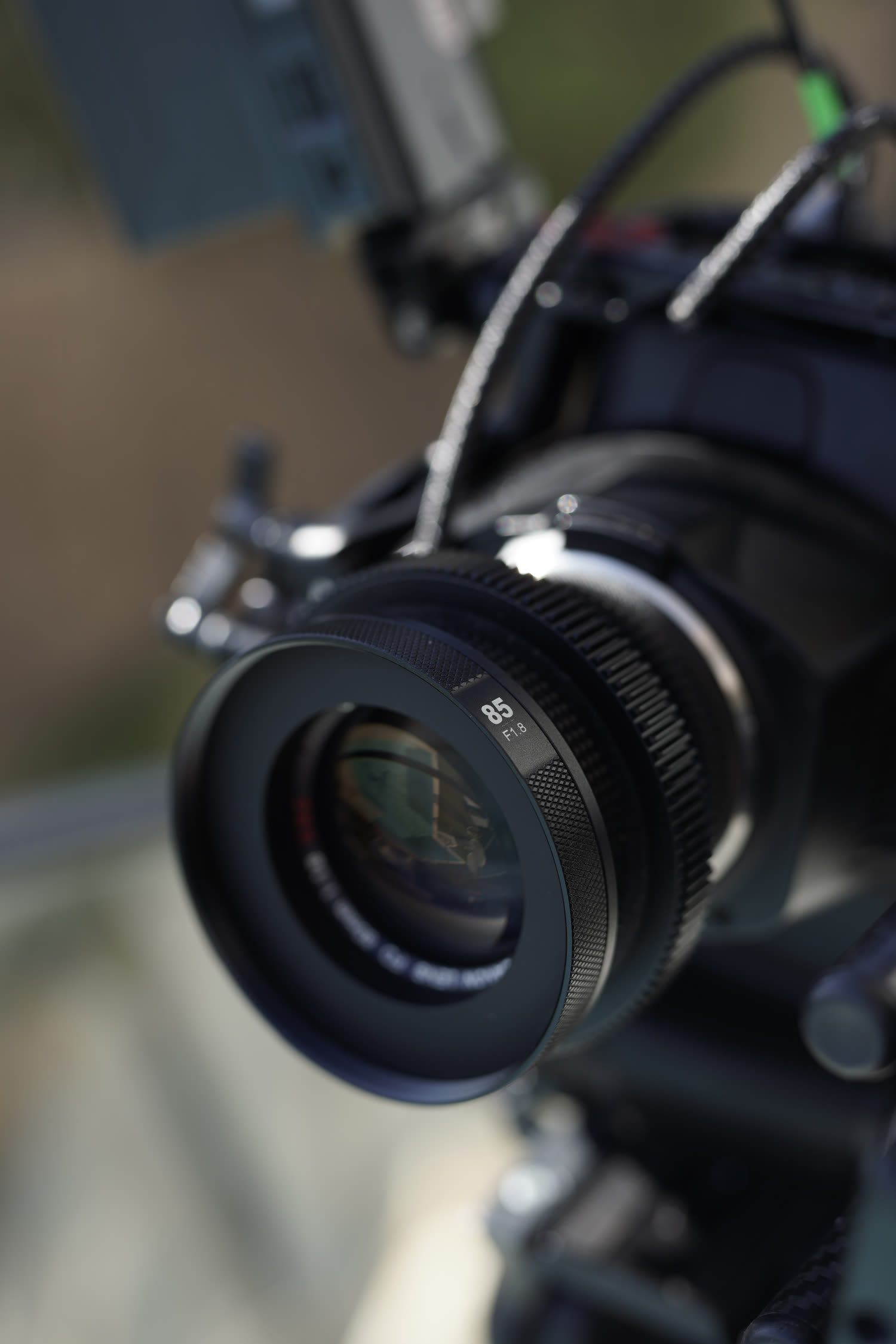 Canon FD 85mm prime lens mounted on the camera